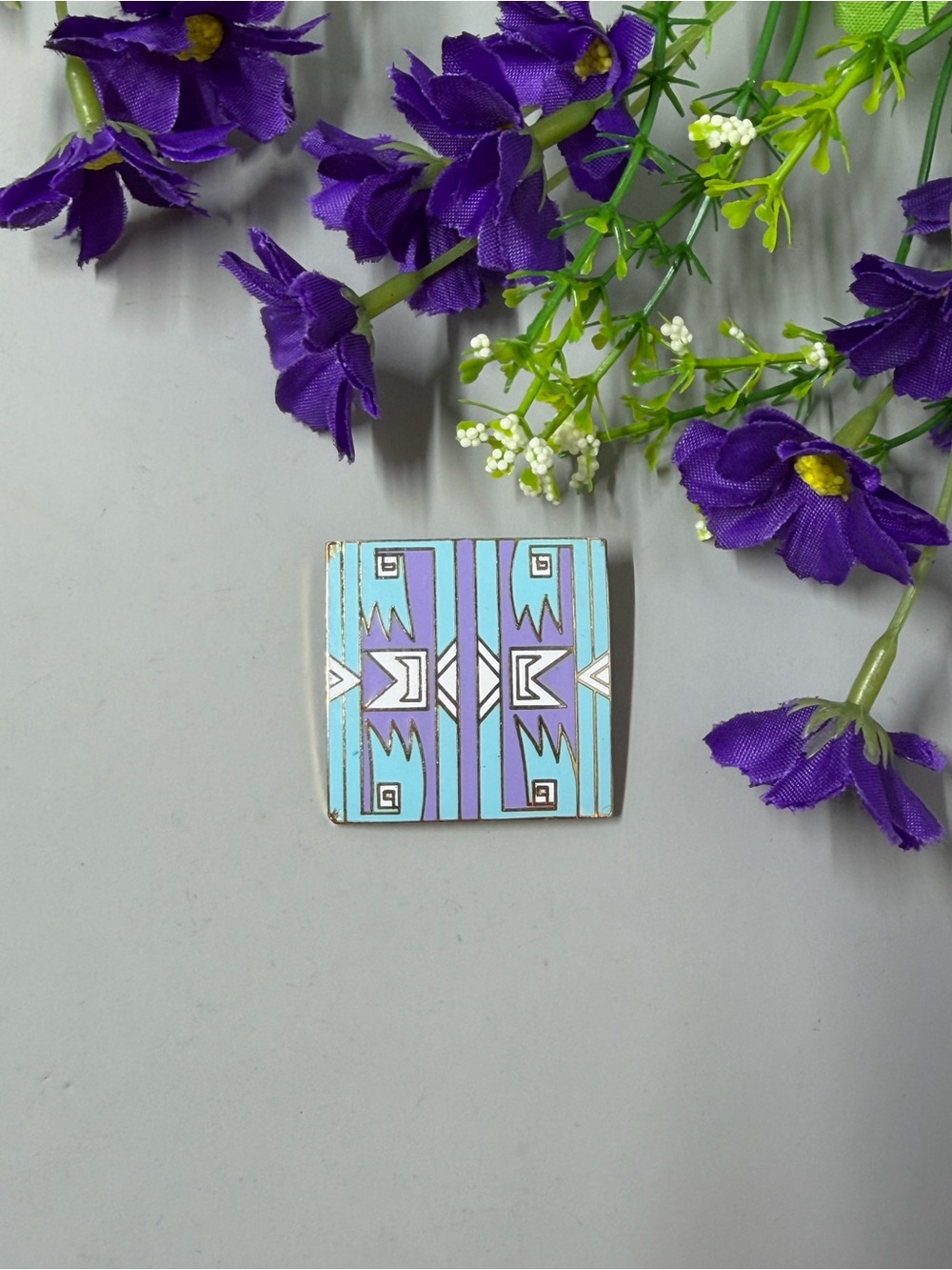 Roccoco Signed Vintage Santa Fe Quadra Cloisonné Style Brooch